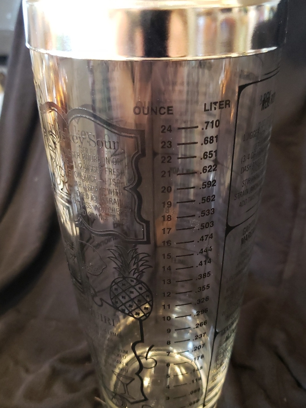 Vintage Mid-Century Modern Irvinware Glass Cocktail Shaker - Picture 12 of 15